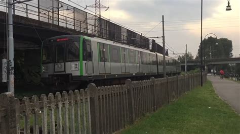 Metro Milano Linea Verde M2 Transiti Domenicali A Cascina Gobba