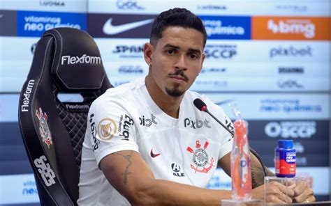 Corinthians Pr Ximo De Comprar Zagueiro Renato Ga Cho Define Futuro O