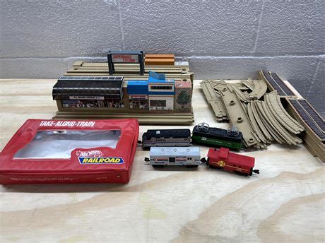 North East Ohio Auctions Vintage Hot Wheels Train Set