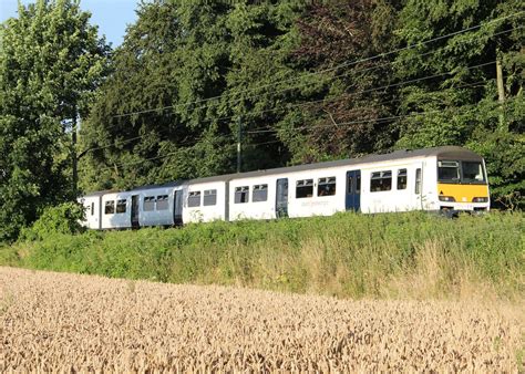 Class 321 32142x British Rail Class 321 Dusty Bin 4 Car Flickr