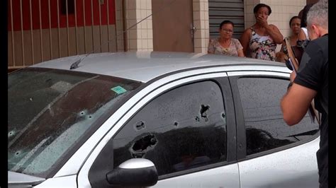 Homem é assassinado dentro de carro no bairro Surinã YouTube