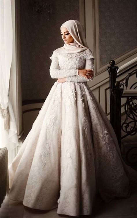 49 Islamic Wedding Dresses With Hijab Ideas In 2021 Pophairstyles