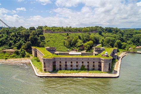 staten island   york  borough rich  history  nature