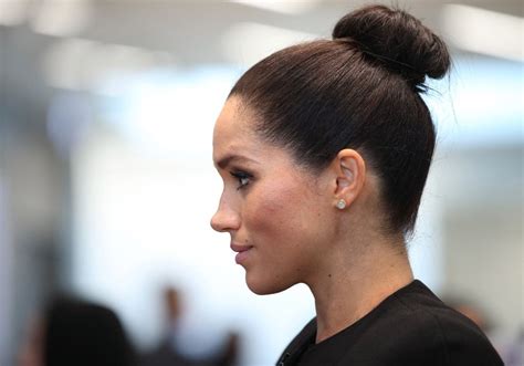 Meghan Markle Photostream Hairstyle Meghan Markle Hair Top Knot Bun