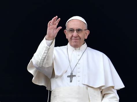 Pope Francis calls for "guns to be silenced" in Central African ...