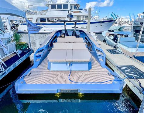 Say Carbon Yatchs 42 Yacht For Sale 42 Say Yachts Fort Lauderdale FL