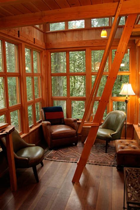 Une cabane dans les arbres luxe – nature et chic