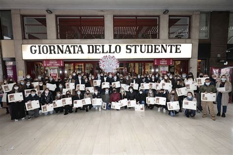 Giornata Dello Studente Consegnate Le 151 Borse Di Studio Della