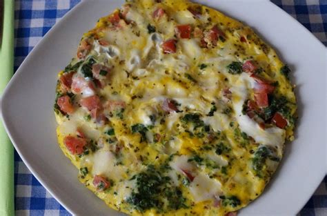 Omlet Ze Szpinakiem Mozzarell I Pomidorami