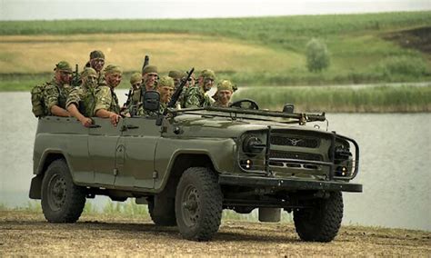 Veiculos E Armamentos Militares Uaz