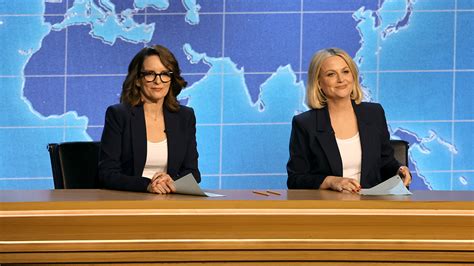 Tina Fey and Amy Poehler Revive ‘SNL's' ‘Weekend Update' at Emmys and ...