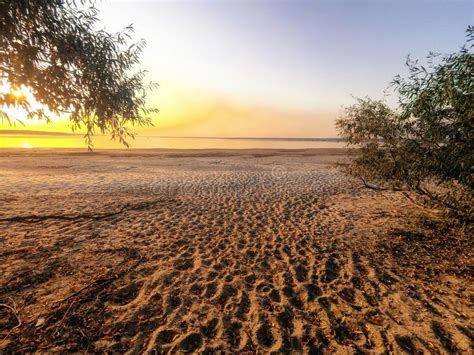 Paisaje Del Mar Que Sorprende Durante El Primer De La Puesta Del Sol