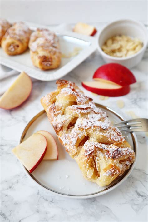 Schneller Apfelstrudel Mit Bl Tterteig Schnell Einfach