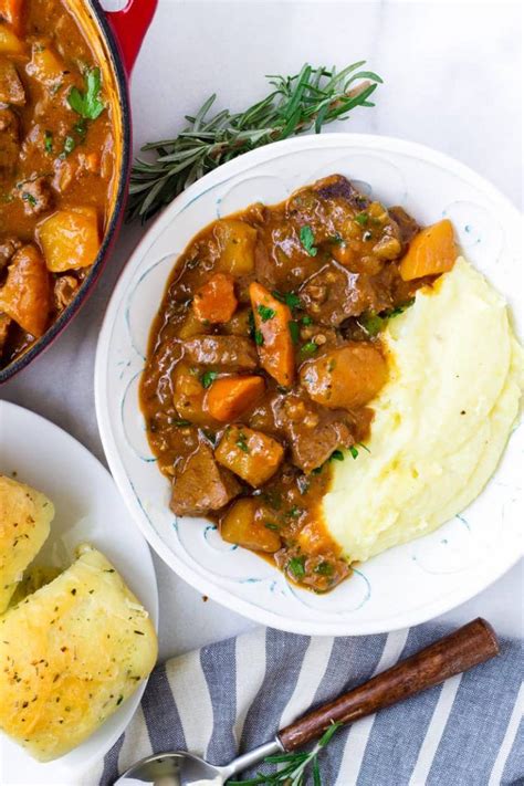 Hearty Dutch Oven Beef Stew Recipe Oven Beef Stew Dutch Oven Beef