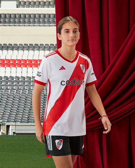 River Plate Home Kit