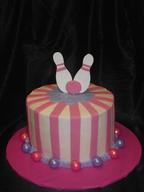 Bowling Birthday Cake! - Decorated Cake by Jacque McLean - CakesDecor