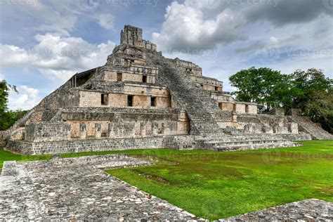 O Que É Um Sítio Arqueológico - edzna é um sítio arqueológico maia no norte do estado mexicano de ...