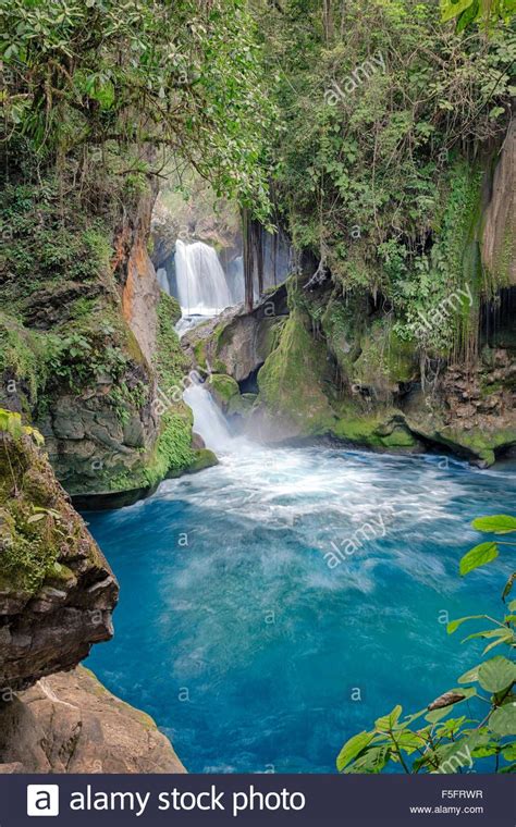 Descargar esta imagen: Tamasopo cae en puente de dios, San Luis Potosí, México. - F5FRWR de la ...