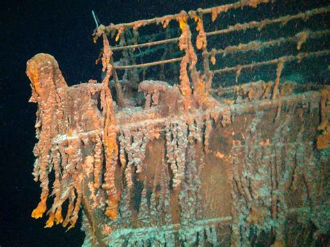 Submarine With Tourists Exploring Titanic Wreck Disappears