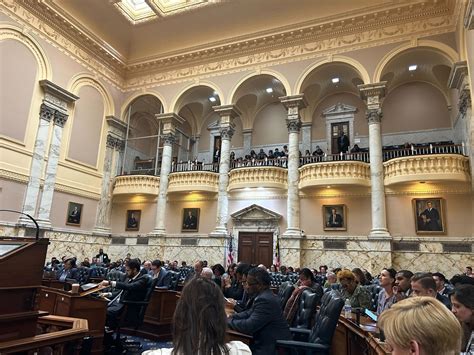 Bipartisan legislation increases penalty for indecent exposure