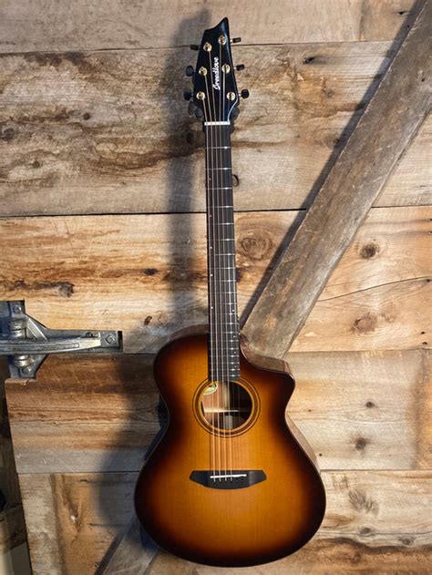 Breedlove Organic Pro Solo Concert Edgeburst Ce Starrs Guitars