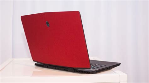 Dells Alienware M17 Is The Thinnest And Lightest 17 Inch Gaming Laptop Yet Ces 2019 Has