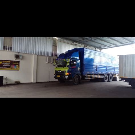 Logistik Pengiriman Barang Via Truk Wingbox Surabaya Jakarta Oleh PT