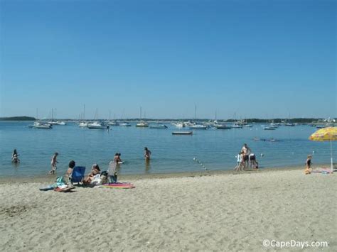 Bourne (MA) Beaches: The All-In-One Guide for Cape Cod Vacationers