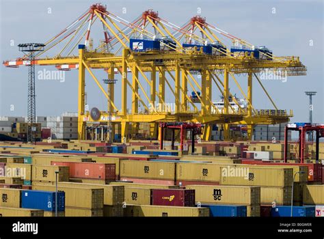 The port of Bremerhaven, Bremen, Germany Stock Photo - Alamy