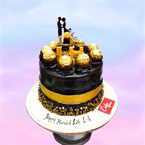 Chocolate 1 Kg Anniversary Cake By Cake Square Chennai Designer