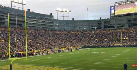 Lambeau Field STADIUM REVIEW. — Pulltab Sports