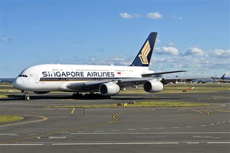 Photo Of Singapore Airlines A V Skr Flightaware