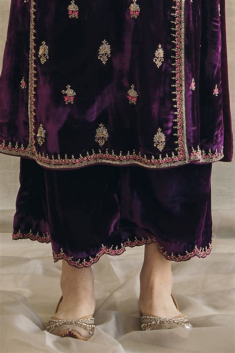 Plum Silk Velvet Embroidered Kurta Set By Sureena Chowdhri At Pernias