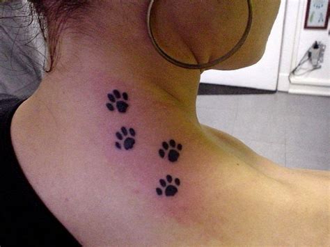 Tatuajes de patitas de perro | Belagoria | la web de los tatuajes