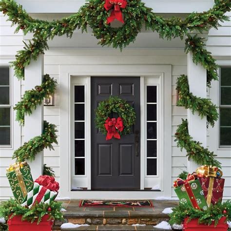 How To Decorate Outside Door For Christmas Psoriasisguru