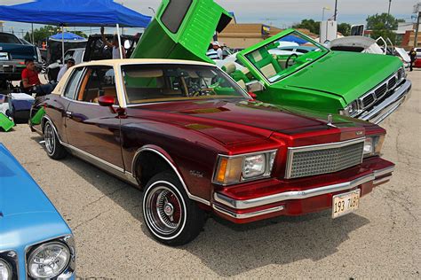 independent chicago car show 1978 monte carlo red - Lowrider