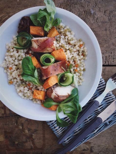 Parelcouscous Met Kip En Zoete Aardappel In Een Bowl Cookingdom