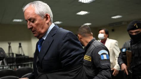 Expresidente guatemalteco Otto Pérez condenado a 16 años de prisión