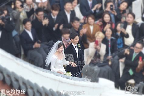 【直播】直击宋仲基宋慧乔婚礼现场 双宋十指相扣走进婚礼殿堂 婚礼记录 结婚交流圈 嘉兴19楼