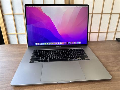 Apple Macbook Pro 16 Inch 2019 スペースグレイ I9 24ghz 64gb メモリ Ssd 2tb