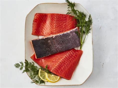 The Differences Between Atlantic Salmon Vs Sockeye Salmon Wild