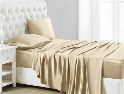 Silk sheets benefits to ladies