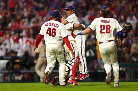 Phillies set Wild Card roster vs Marlins