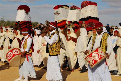 Bicycle Touring Around the World: Festival of the Sahara