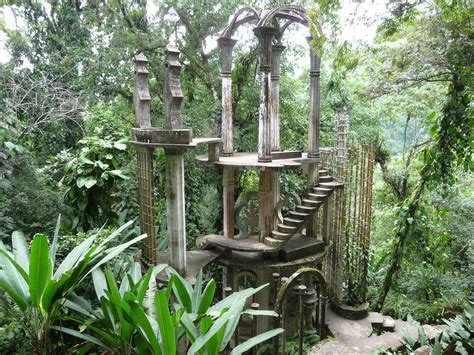 Fantastical Treehouse in Jungle Ruins