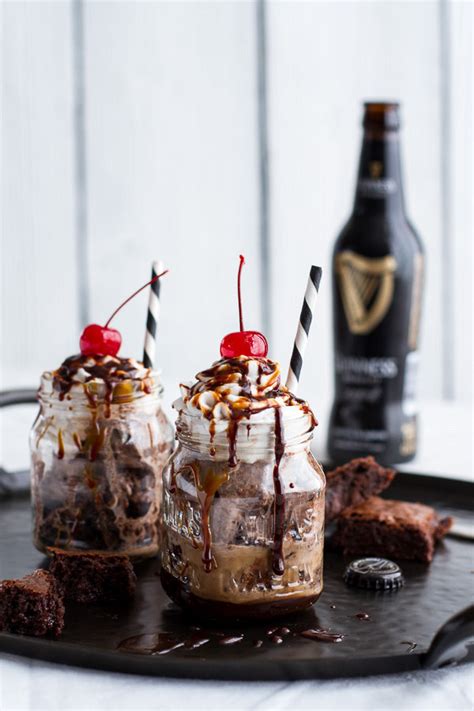 21 Delicious Hot Fudge Sundaes To Stick Your Face In