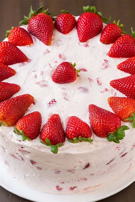 The World S Biggest Collection Of The Cake Design And Decoration Ideas Fresh Strawberry Cake