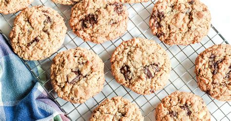 Oatmeal Walnut Chocolate Chip Cookies Hello Little Home