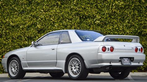 Nissan Skyline Gt R V Spec R Specs Photos Off