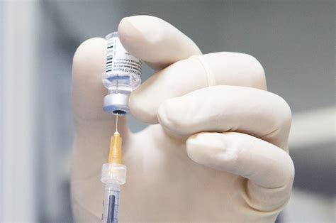 Come Funzionano In Lombardia I Vaccini Anti Covid Per I Minori Di Anni